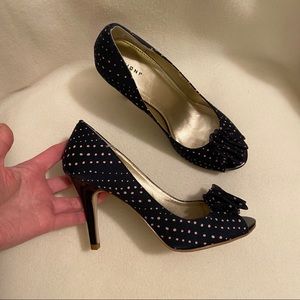 ✨NWT Fioni Peep Toe Polka Dot Heels